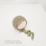 Pistachio knit Keyhole Bonnet
