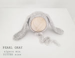 SITTER Pearl Gray Knit Bunny Bonnet