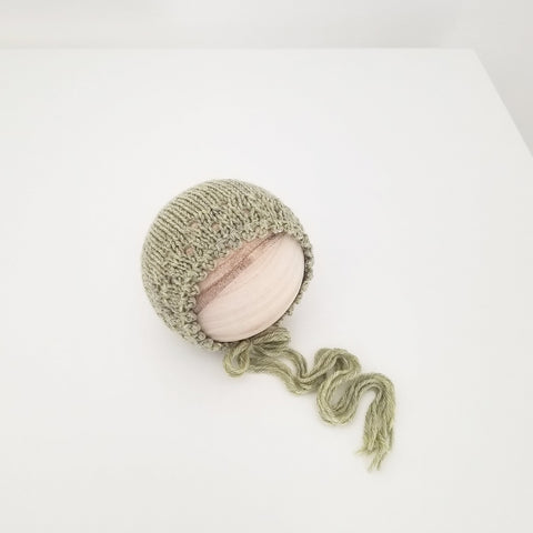 Pistachio knit Keyhole Bonnet